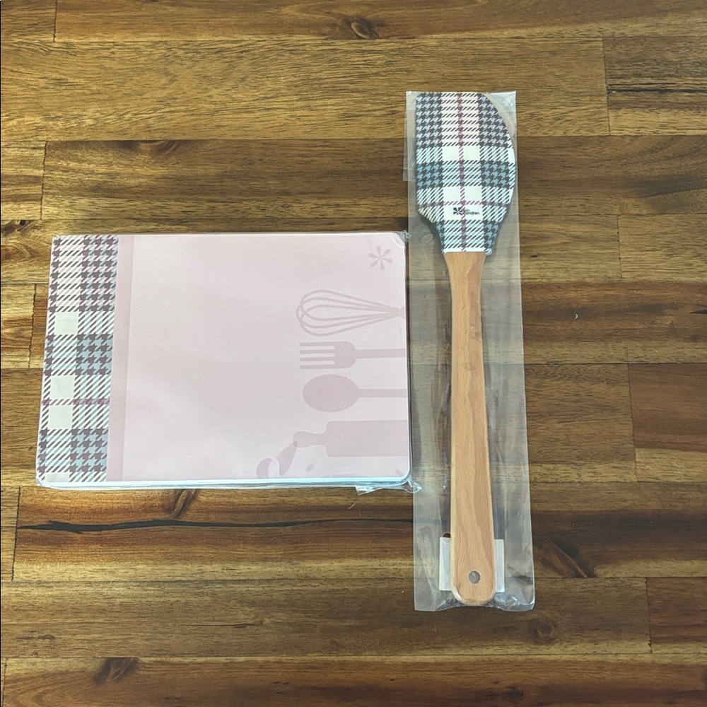 Erin Condren Recipe Book & Spatula Bundle